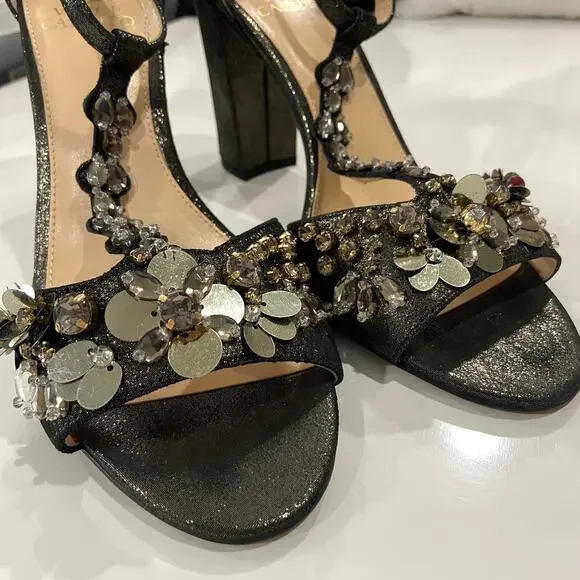 Vince Camuto Beaded Block Heels 8.5 Serafine Jeweled Suede T-Strap Heels - Picture 10 of 10